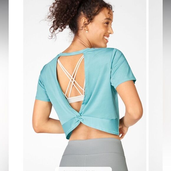 Fabletics Eco-Conscious Twist Back Tee in Aquarius - Picture 1 of 9